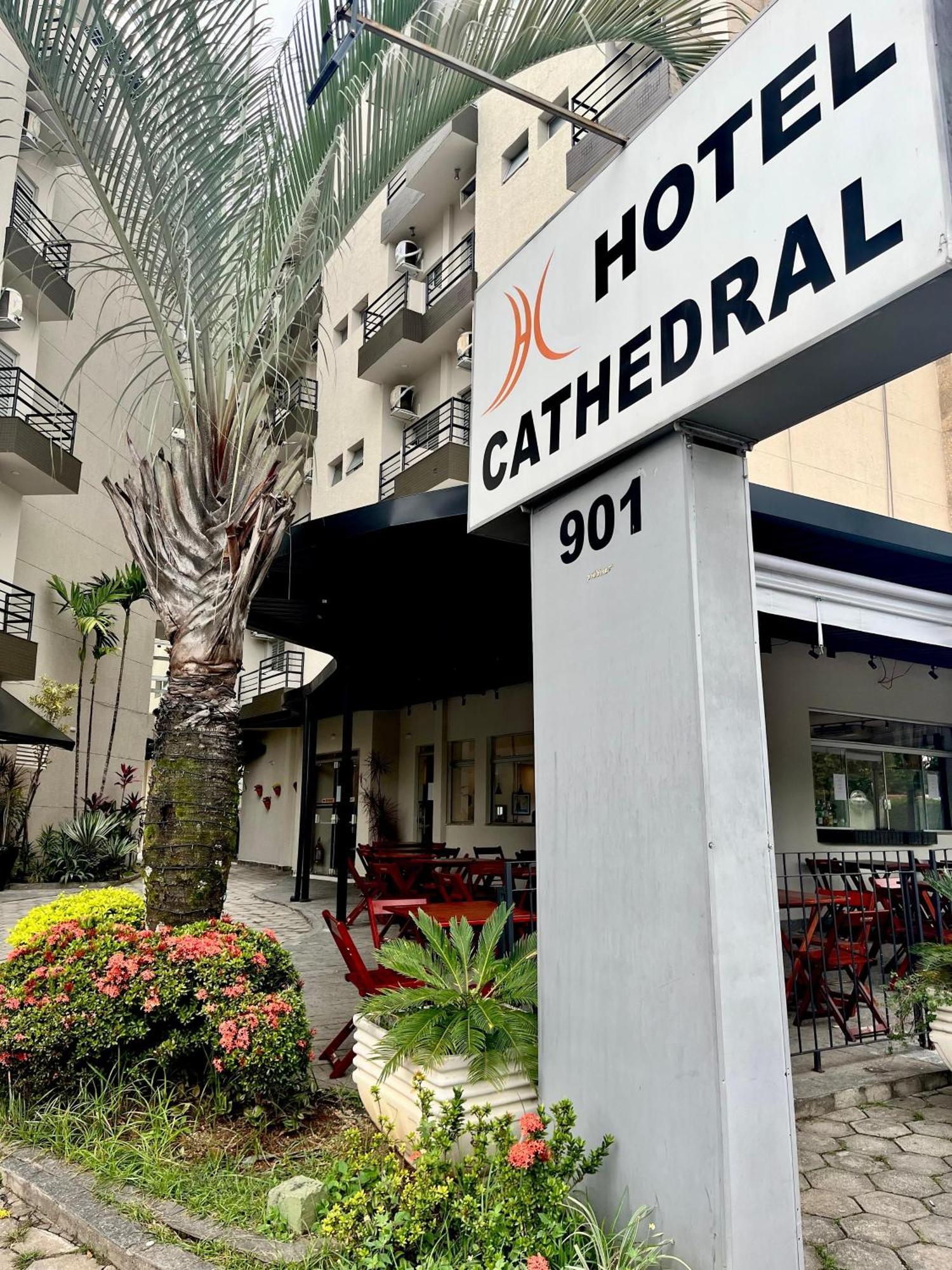 大教堂酒店 阿帕雷西达 外观 照片